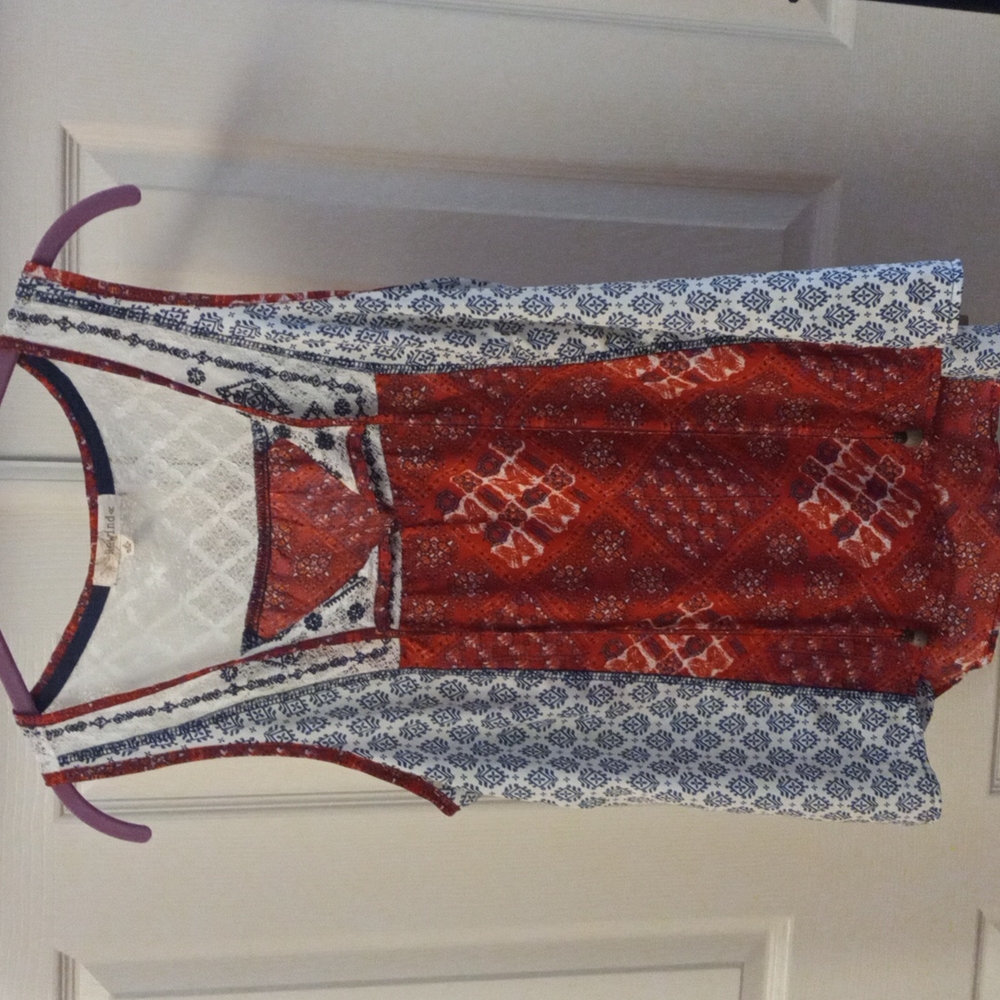 Sleeveless top